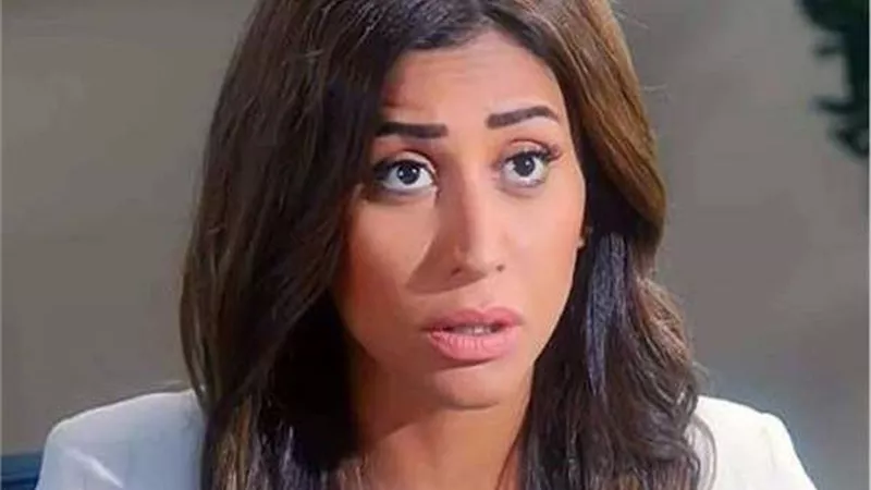 بهذه الكلمات.. دينا الشربيني تتذكر هيثم زكي بافتتاح القاهرة السينمائي