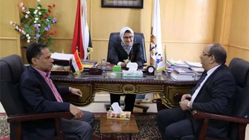 نائب محافظ الوادي الجديد تلتقي وفد بنك الاستثمار القومي