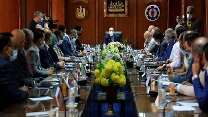 رئيس الوزراء يحمل بشرة سارة لـ أهالي السويس