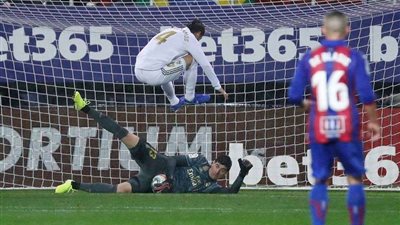 بث مباشر.. مباراة ريال مدريد وريال سوسيداد بالدوري الإسباني