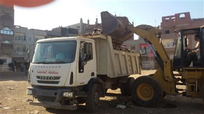 محافظ الدقهلية: إزالة حالتين بناء بالمخالفة ورفع 545 طن قمامة