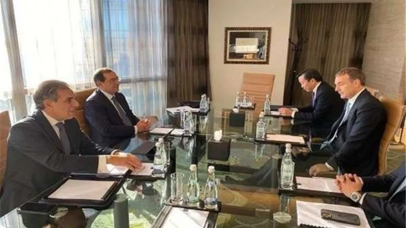 مباحثات وزير البترول وإيني الإيطالية على هامش مؤتمر أديبك 2021