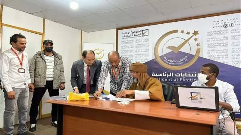 نجل القذافي يعلن ترشحه لـ رئاسة ليبيا (تفاصيل)