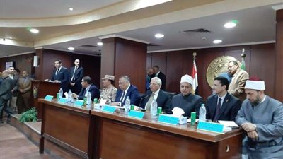 الأزهر: الأسرةُ المستقرةُ أساسٌ في بناءِ المجتمعِ وتماسكِهِ