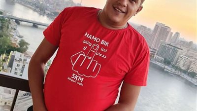 محمد موسى يفتح النار على حمو بيكا: بتكلم الجمهور وأنت لابس شورت ومولع سيجارة