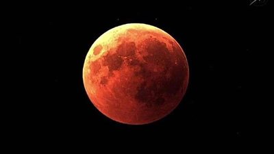 معهد الفلك: خسوف اليوم هو  الأطول خلال الـ1000 عام المقبلة