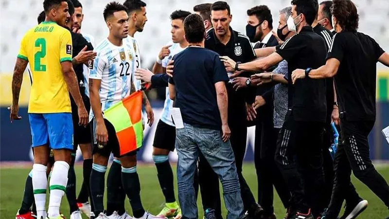 أرقام جديدة يحققها سكالوني مع الأرجنتين بعد التعادل مع البرازيل