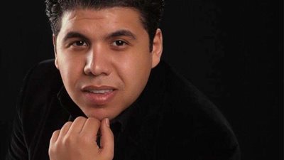 عمر كمال يتصدر محركات البحث على جوجل بعد تكريمه في السعودية