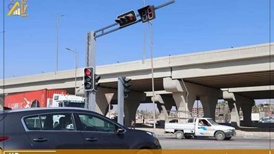 رئيس جهاز أكتوبر: تركيب إشارات مرور مزودة بكاميرات إلكترونية