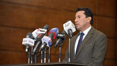 وزير الرياضة يعلن استضافة مصر لكأس العالم للأندية لكرة السلة