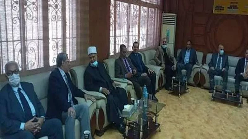 نائب رئيس جامعة الأزهر يلتقي فريق مراجعة الجودة بأزهر كفر الشيخ