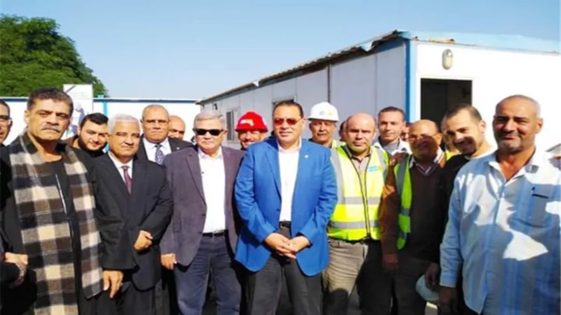 محافظ الشرقية يتابع أعمال تنفيذ مشروع صرف صحي متكامل بالنوافعه بمركز فاقوس