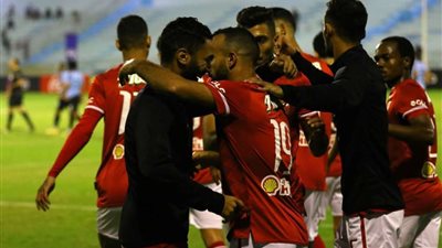 الشوط الأول.. أفشة يتقدم للأهلي أمام غزل المحلة