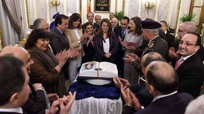 مجلس الوزراء يحتفل بـ