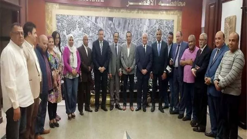 محافظ الأقصر يستقبل أكبر تجمع للصحفيين والمشاركين بورشة تدريبية تنظمها النقابة