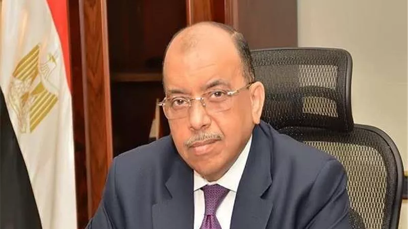 وزير التنمية المحلية يعلن تسليم المحطة الوسيطة الثابتة بالشرقية