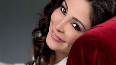 إليسا تعلق على ميدان مجدي يعقوب بأسوان