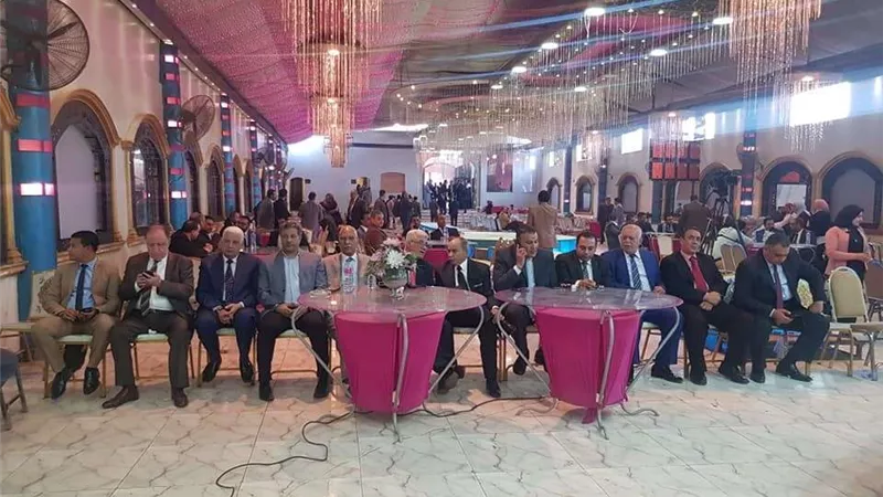 بالصور.. توافد محامي أوسيم وأعضاء من مجلس النقابة العامة للقاء 