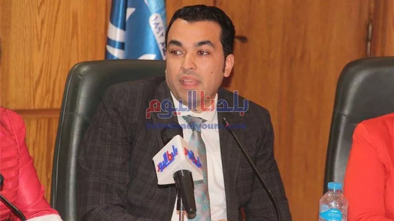 عاطف الشريف يكشف دور السوشيال ميديا في نشر الشائعات