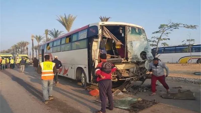 ارتفاع ضحايا حادث العلمين لـ 45 مصاب (التفاصيل بالأسماء)