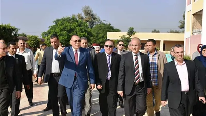 محافظ الشرقية يشهد انطلاق قافلة طبية شاملة بقرية 