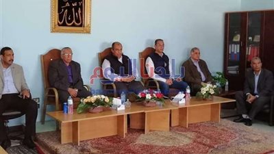 محافظ الفيوم يستقبل وزير الزراعة بـ
