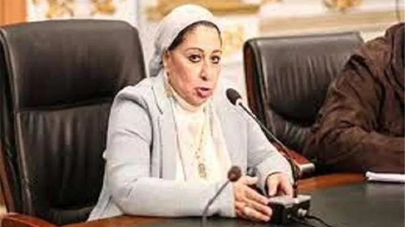 خلال اجتماع 