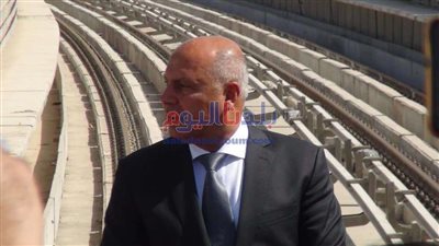 وزير النقل: نطمح لنقل 4 مليون راكب يوميا