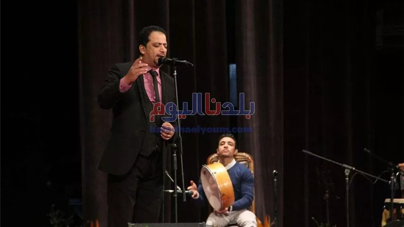 علي الهلباوي يحي حفلًا فنيًا بجامعة القاهرة
