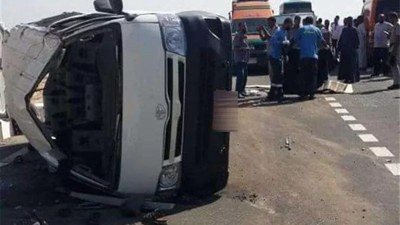 مصرع وإصابة 3 أشخاص في حادث تصادم سيارتين بالطريق الإقليمي بالمنوفية