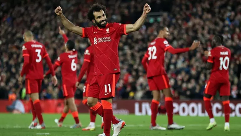 محمد صلاح رجل المباراة بعد تسجيله هدفين في إيفرتون