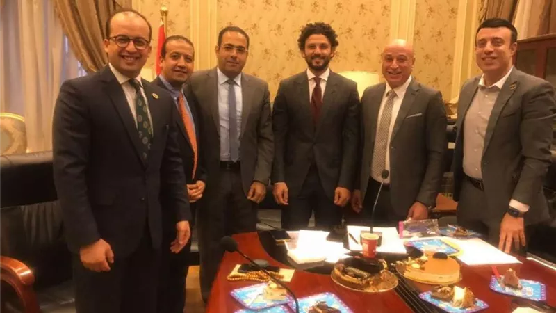 بالصور.. شباب النواب تحتفل بفوز حسام غالي في انتخابات الأهلي.. ورئيس اللجنة: 