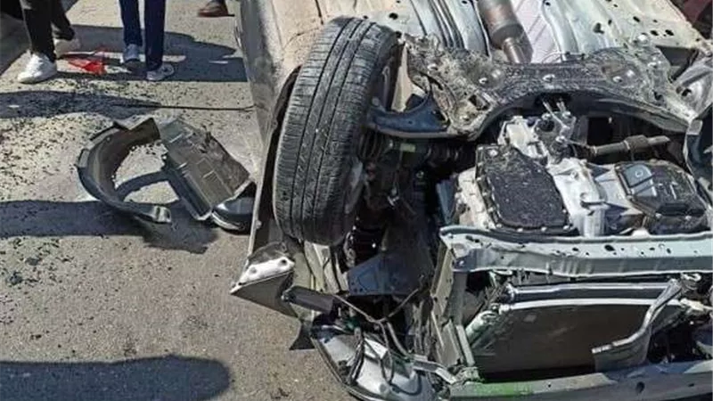مصرع شخص في حادث انقلاب سيارة علي الطريق الصحراوي بالمنيا