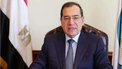 الملا: يكشف عن القرارات المتخذة بشأن رفع أسعار الوقود