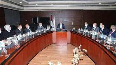 وزير النقل:  1300 عربة ركاب جديدة جاري توريدها  لهيئة السكك الحديدية