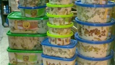 ضبط طن حلاوة طحينية مجهولة المصدر داخل أحد المخازن بالشرقية