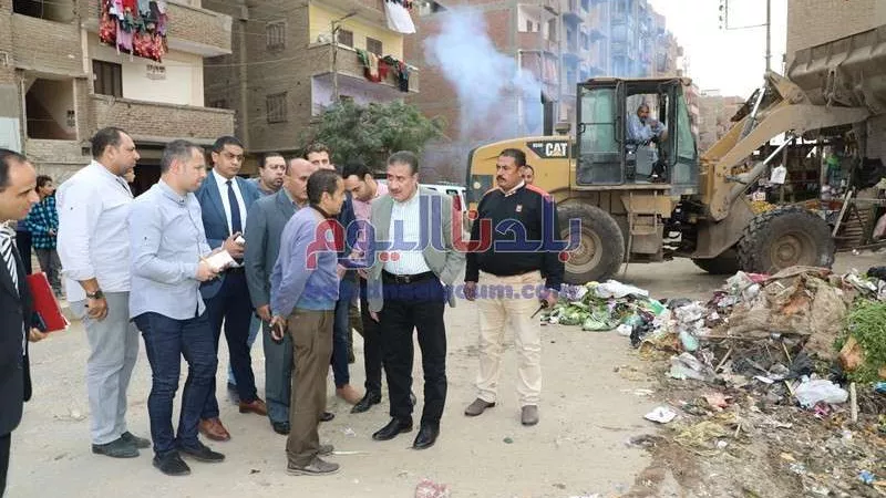 رئيس مدينة أشمون يجرى جولات تفقدية بالشوارع تنفيذًًا لتوجيهات محافظ المنوفية