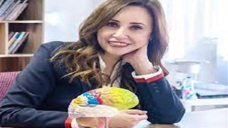 خبيرة الإتيكيت: لابد من استشارة الطبيب لمتابعة حالة الطفل