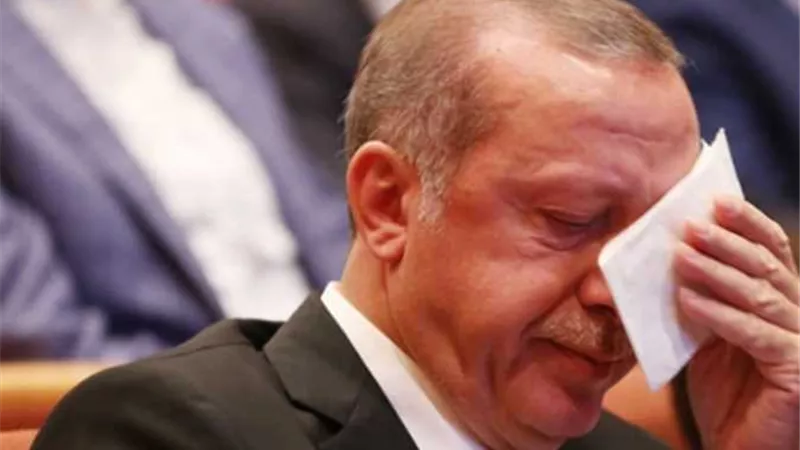 العثور على قنبله تحت سيارة حرس تابعة لأردوغان