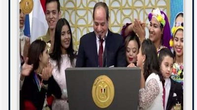ذوي الهمم تدخل الرئيس في نوبة ضحك في 