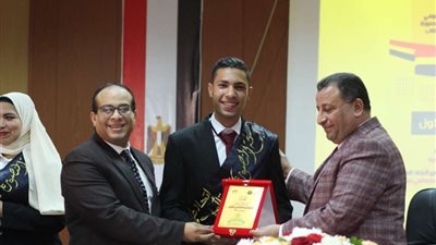 ختام المؤتمر الطلابي الأول بكلية السياحة والفنادق جامعة المنصورة الخاص بـ 