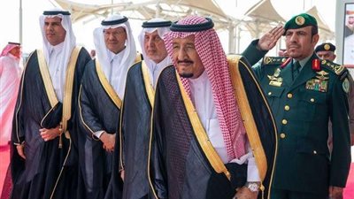العاهل السعودي يعزى ترامب في ضحايا حادث فلوريدا