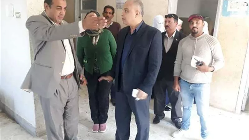 رئيس مدينة جمصه يحيل ٦ أطباء بمستشفى جمصة للتحقيق