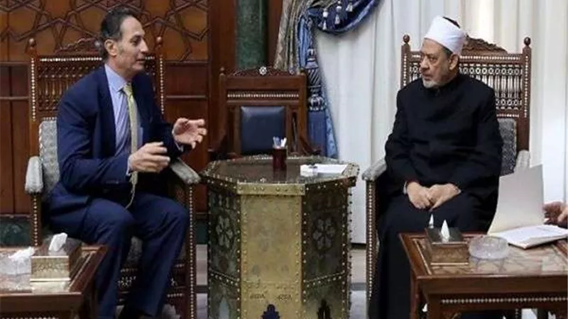 الإمام الأكبر لسفير مصر بتشاد: الأزهر يواصل جهوده في مكافحة التطرف