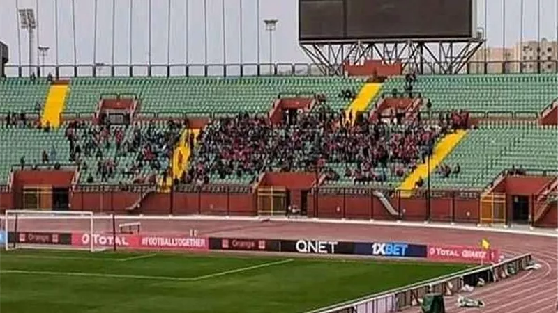 جماهير الأهلى تتوافد على ستاد السلام قبل مواجهة الهلال السوداني