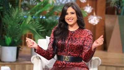 على الهوا.. ياسمين عبد العزيز تحكي تفاصيل ازمتها الصحية