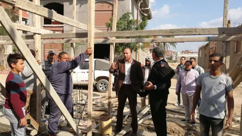 حملات مكثفة لإزالة التعديات على الأراضي بحوش عيسي في البحيرة