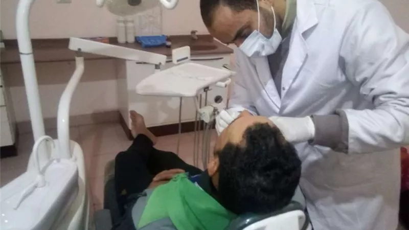 الكشف على 1612 في قافلة طبية مجانية بقرية 