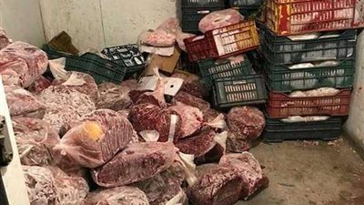 مباحث التموين تضبط 1.5 طن كبدة فاسدة داخل محل في الظاهر