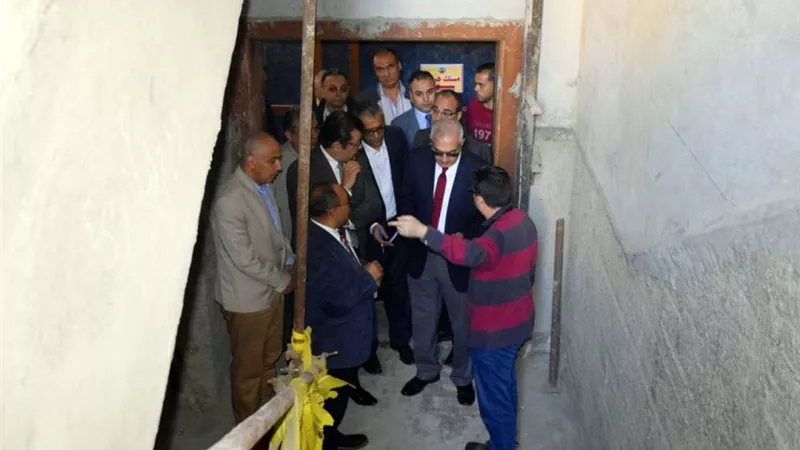 رئيس جامعة المنصورة يتفقد إنجازات المراكز الطبية الجديدة